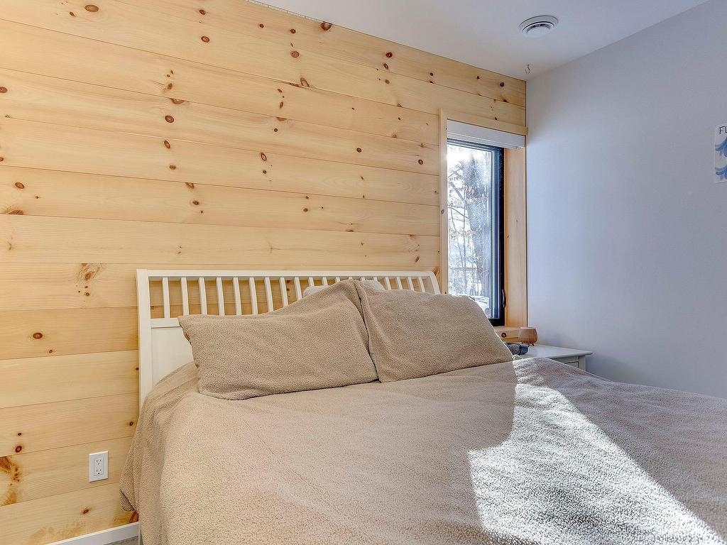 









95


Rue Academy

,
Sutton,




QC
J0E2K0

