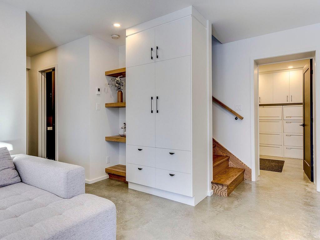 









95


Rue Academy

,
Sutton,




QC
J0E2K0

