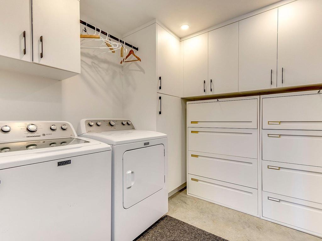 









95


Rue Academy

,
Sutton,




QC
J0E2K0

