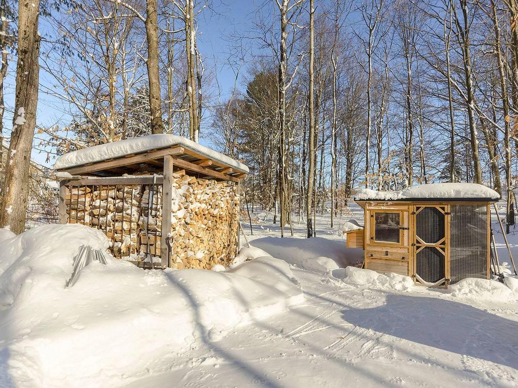 









95


Rue Academy

,
Sutton,




QC
J0E2K0

