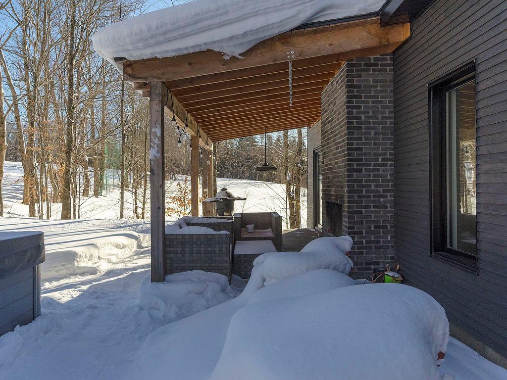 









95


Rue Academy

,
Sutton,




QC
J0E2K0

