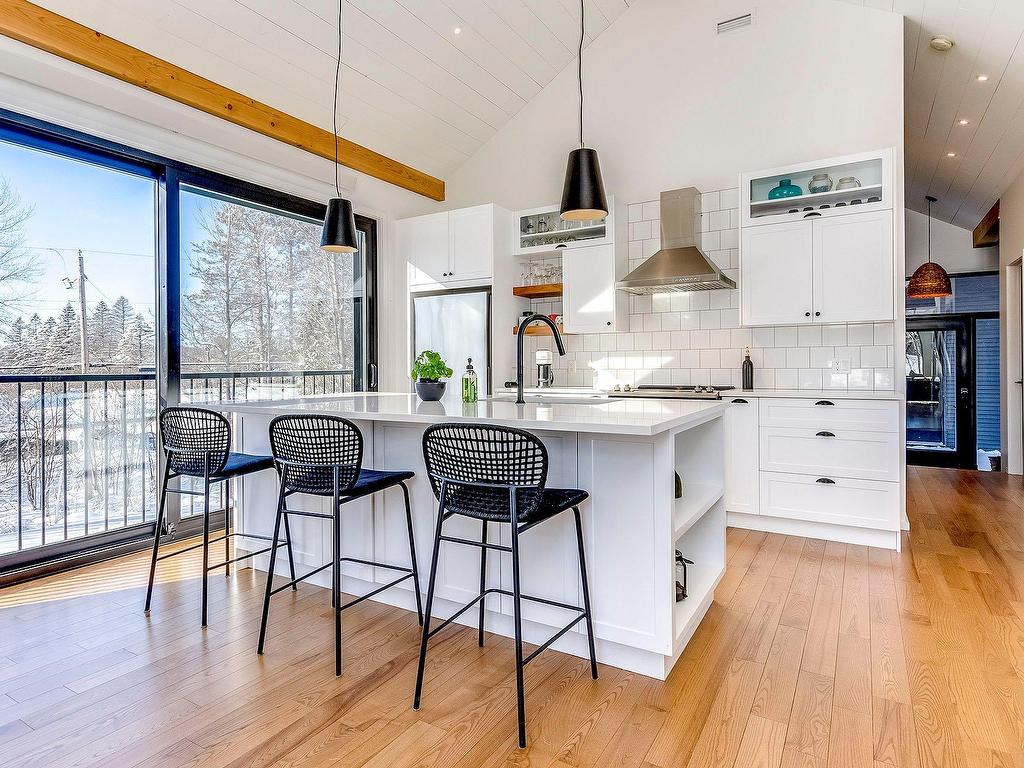 









95


Rue Academy

,
Sutton,




QC
J0E2K0


