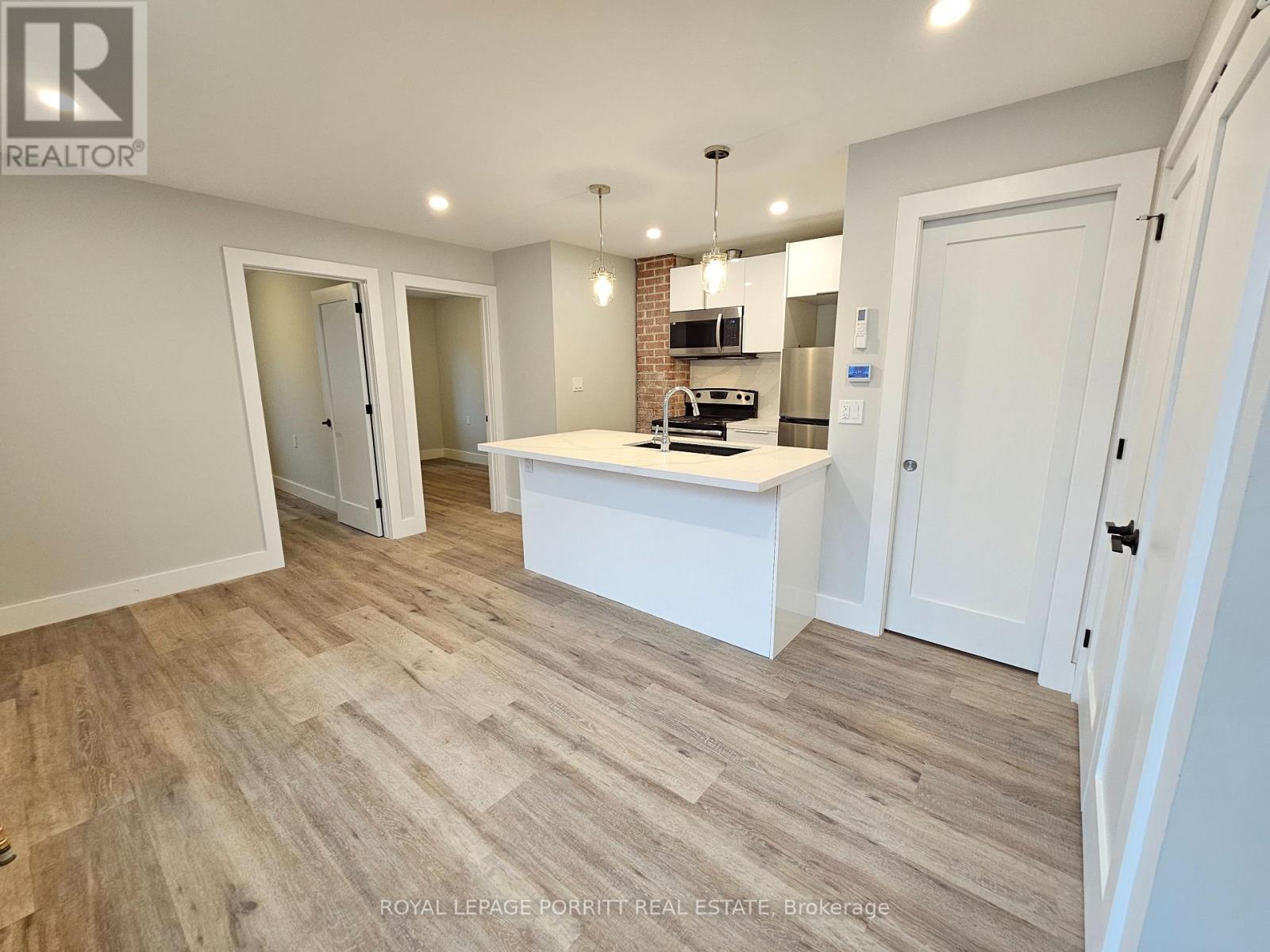 












3 - 333 SILVERTHORN AVENUE

,
Toronto,




Ontario
M6N3K5


