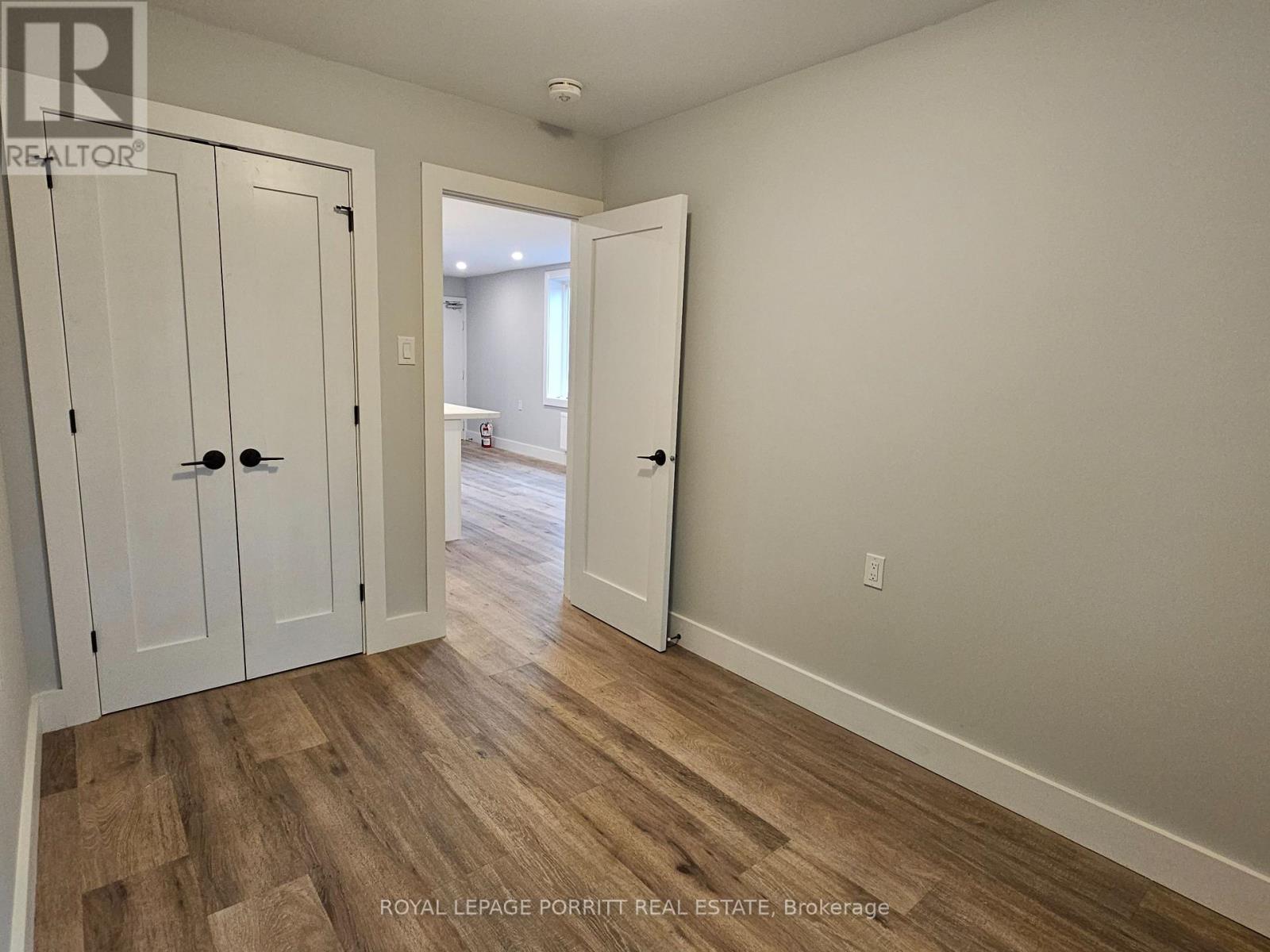 












3 - 333 SILVERTHORN AVENUE

,
Toronto,




Ontario
M6N3K5

