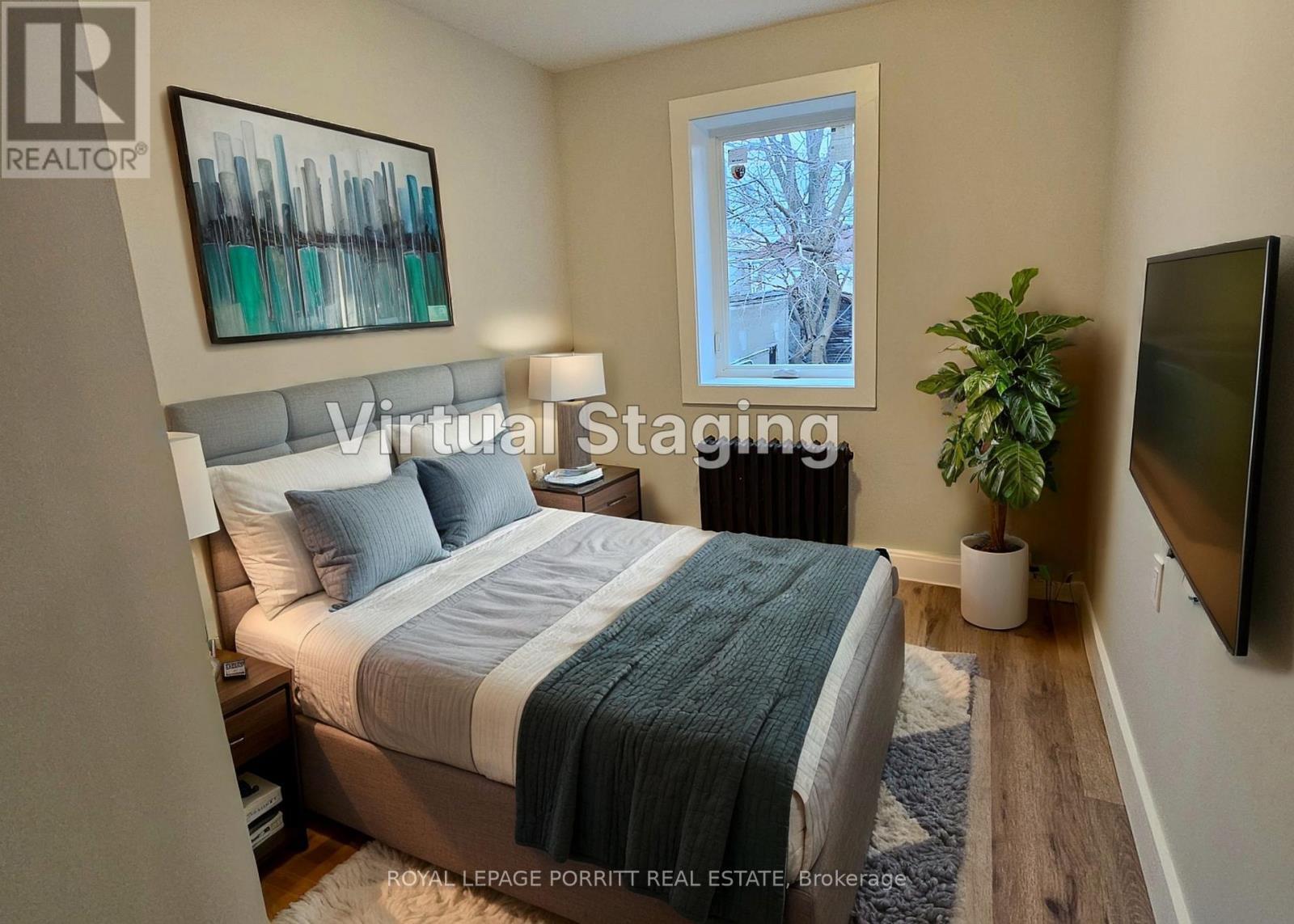












3 - 333 SILVERTHORN AVENUE

,
Toronto,




Ontario
M6N3K5

