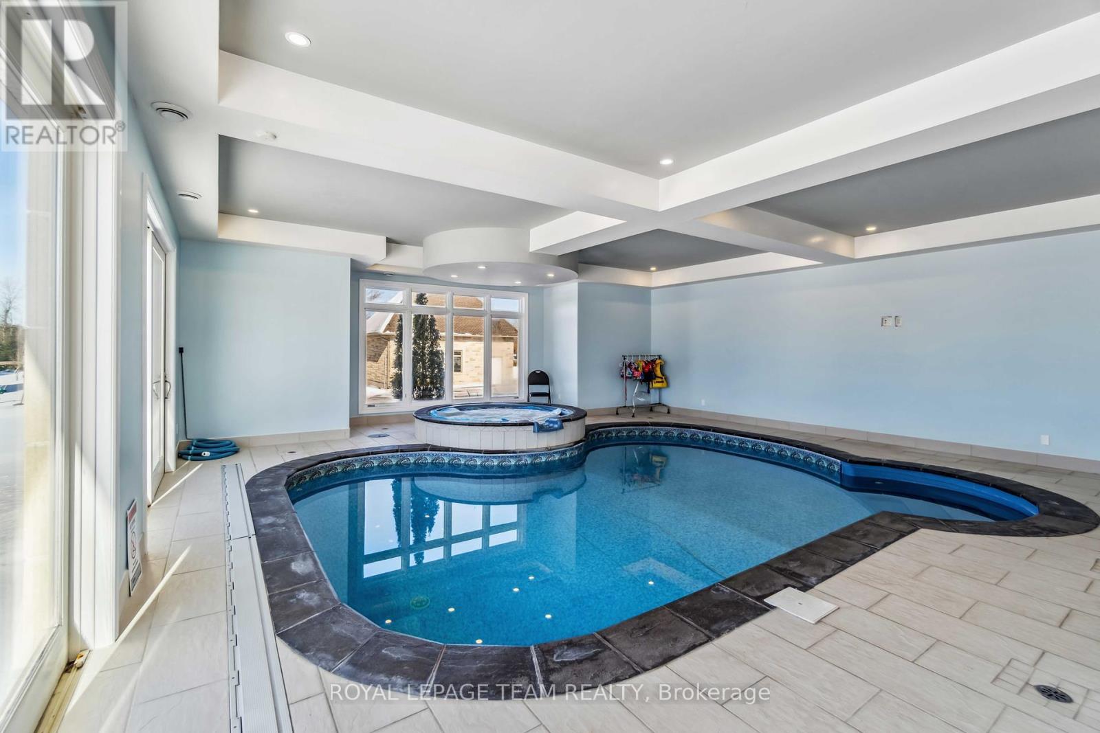 












1114 IRACE DRIVE

,
Augusta,




Ontario
K6V5T1

