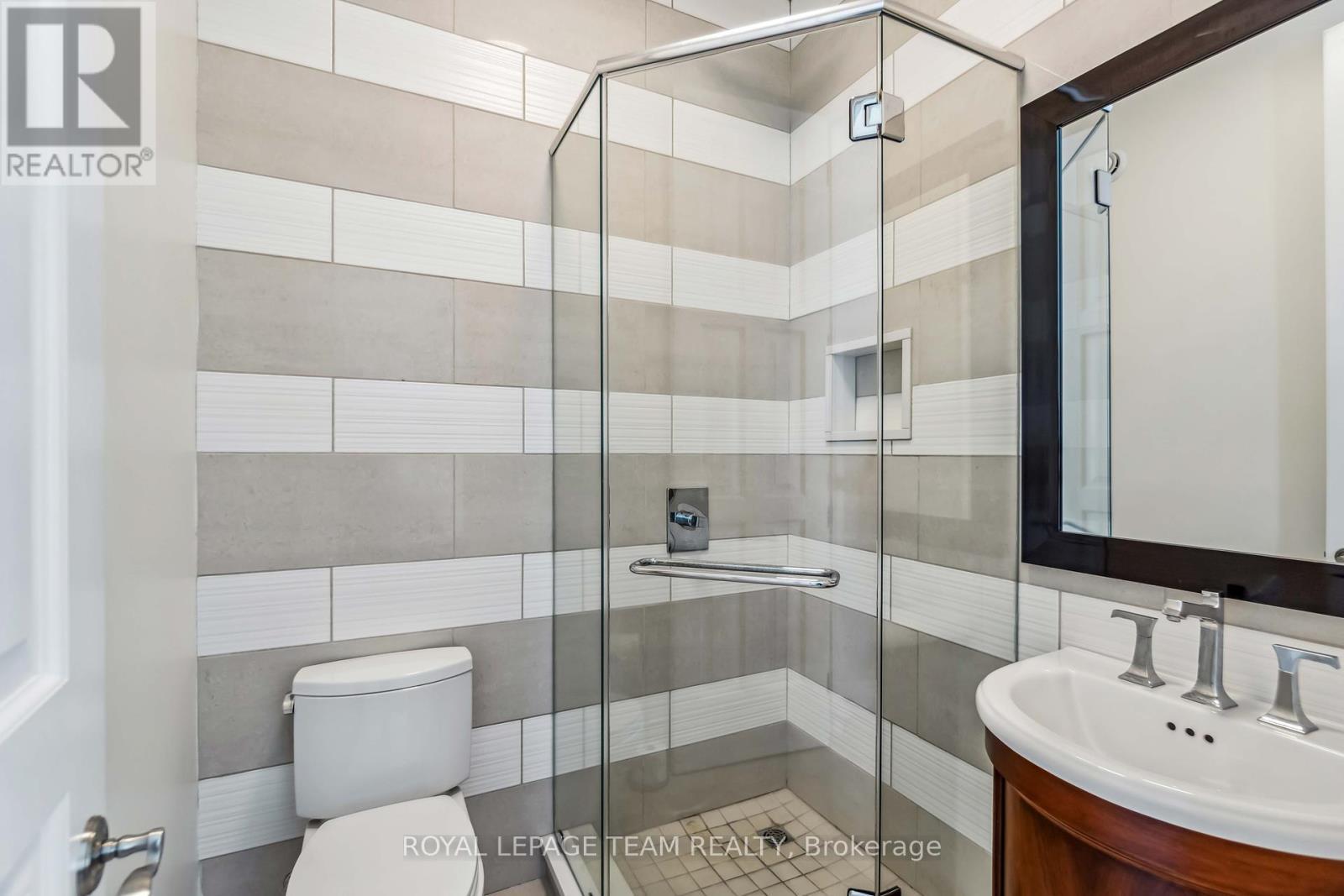 












1114 IRACE DRIVE

,
Augusta,




Ontario
K6V5T1

