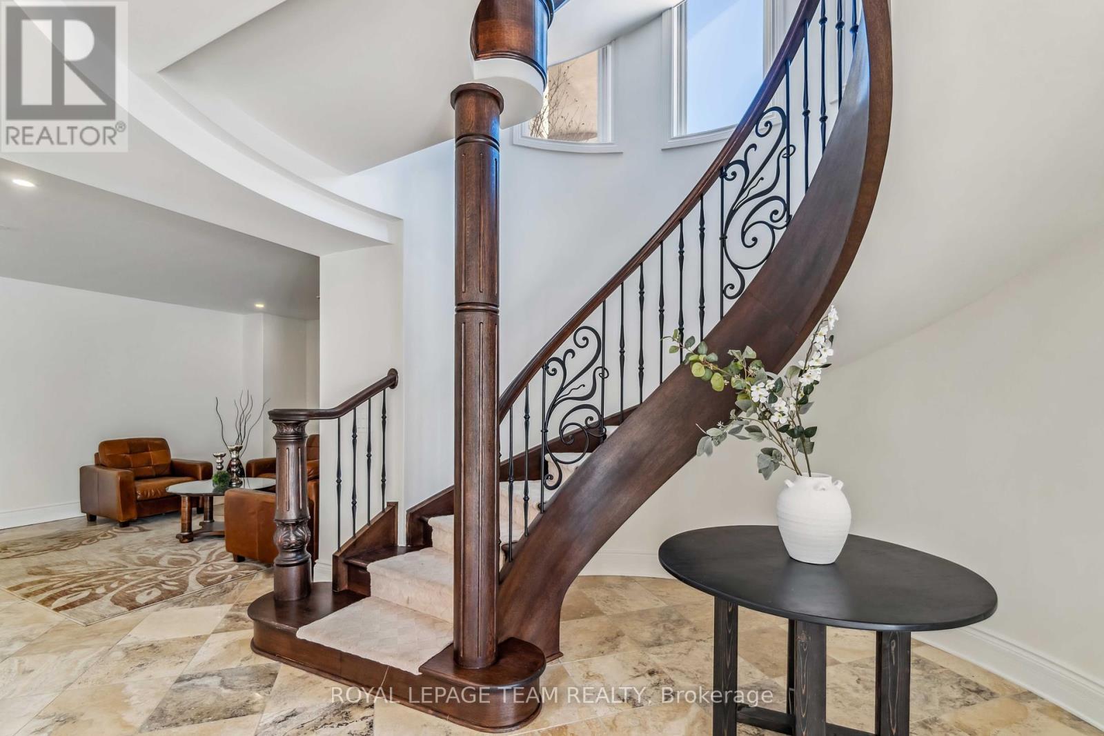 












1114 IRACE DRIVE

,
Augusta,




Ontario
K6V5T1

