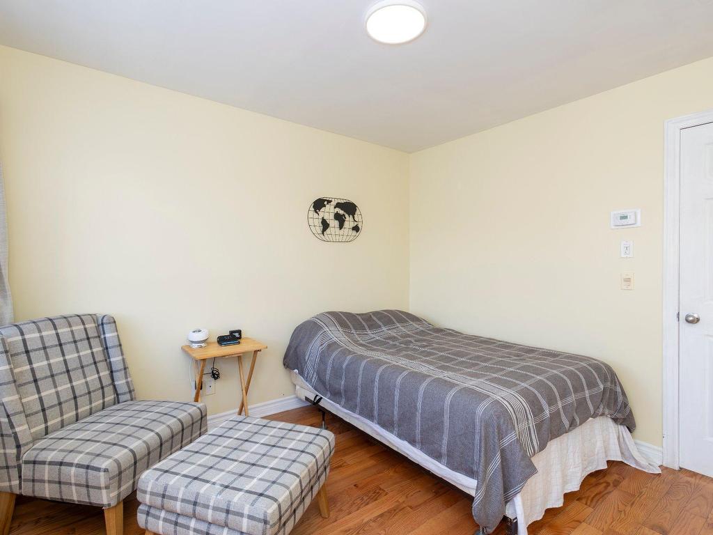 









7371


17e Avenue

, 8,
Montréal (Villeray/Saint-Michel/Parc-Extension),




QC
H2A2R7

