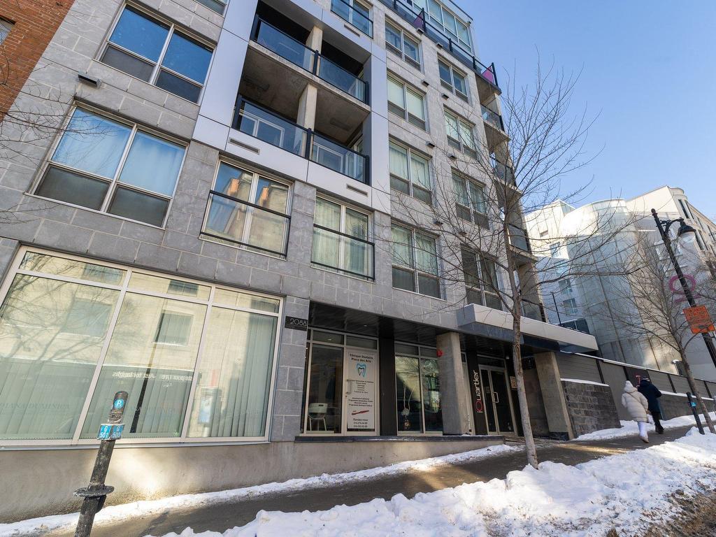 









2100


Boul. St-Laurent

, 204,
Montréal (Ville-Marie),




QC
H2X0E4

