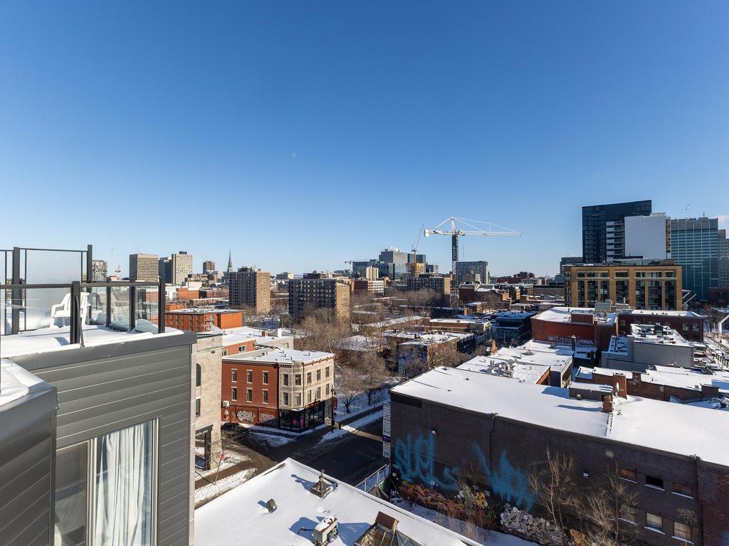 









2100


Boul. St-Laurent

, 204,
Montréal (Ville-Marie),




QC
H2X0E4

