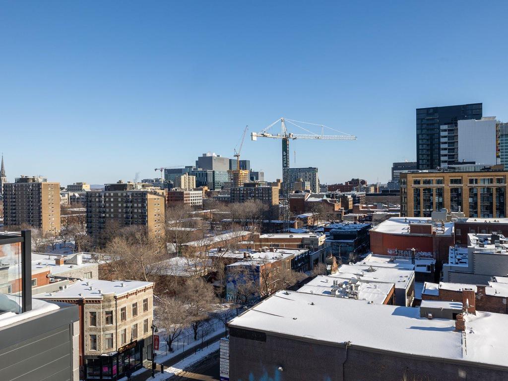 









2100


Boul. St-Laurent

, 204,
Montréal (Ville-Marie),




QC
H2X0E4

