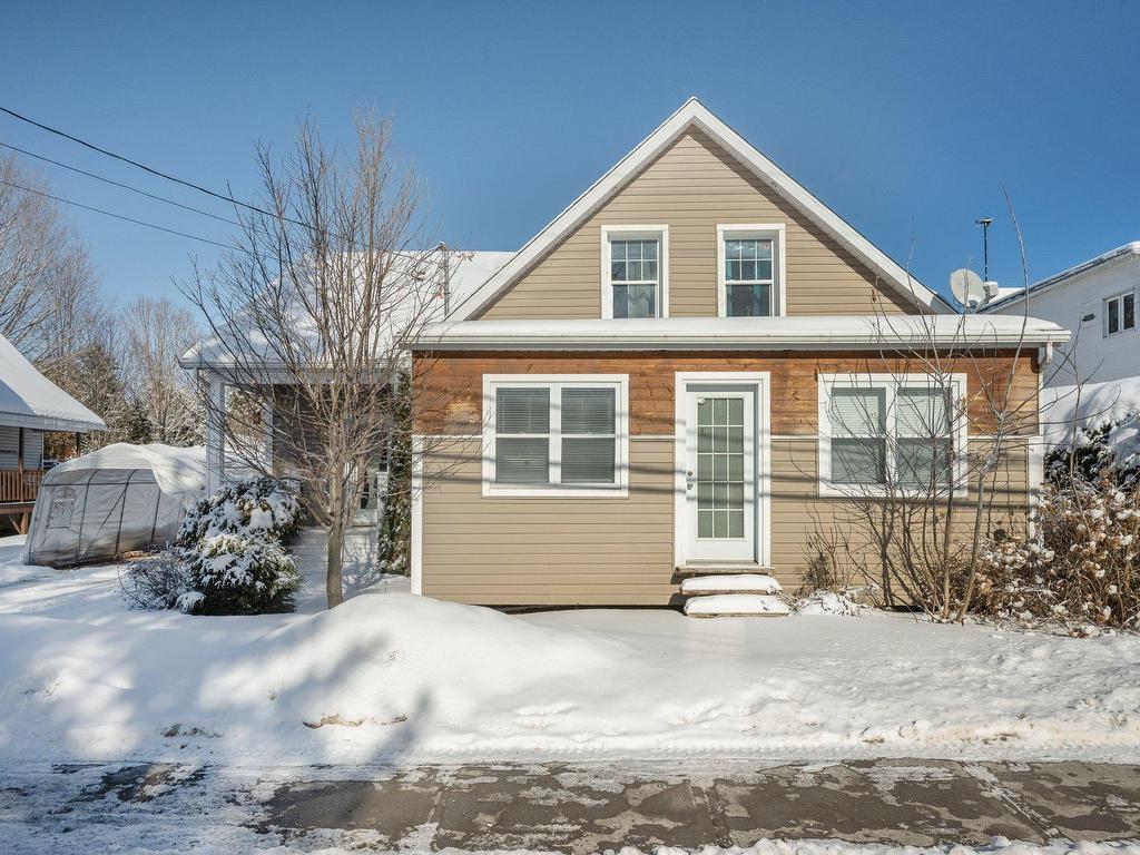 









68


Rue de l'Église

,
Bedford - Ville,




QC
J0J1A0

