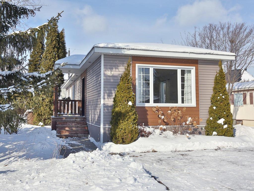 









44


Rue Verlaine

,
Saint-Jean-sur-Richelieu,




QC
J2X1R7

