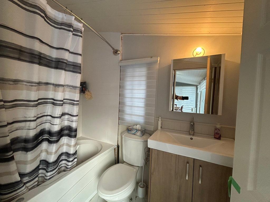 









1609


Ch. Rozon

,
Wentworth-Nord,




QC
J0T1Y0

