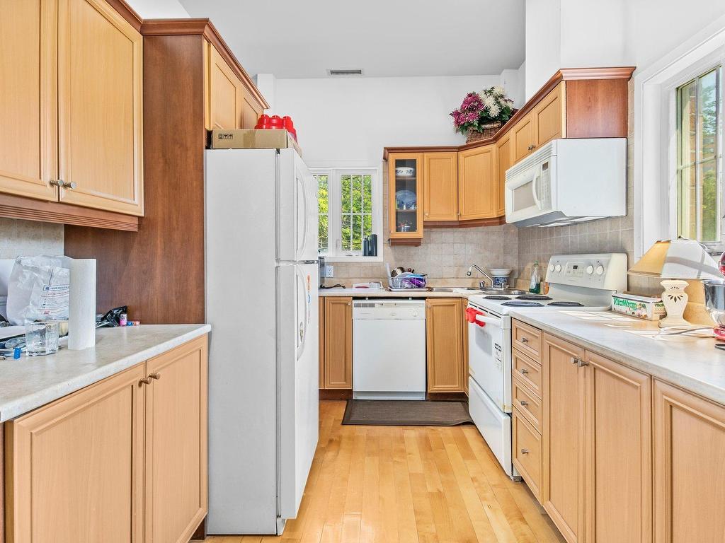 









5451


Ch. de la Côte-St-Luc

,
Montréal (Côte-des-Neiges/Notre-Dame-de-Grâce),




QC
H3X2C6

