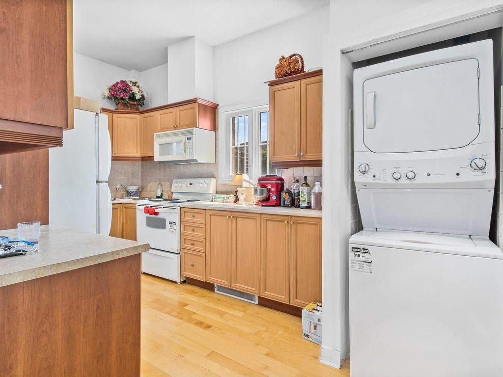 









5451


Ch. de la Côte-St-Luc

,
Montréal (Côte-des-Neiges/Notre-Dame-de-Grâce),




QC
H3X2C6


