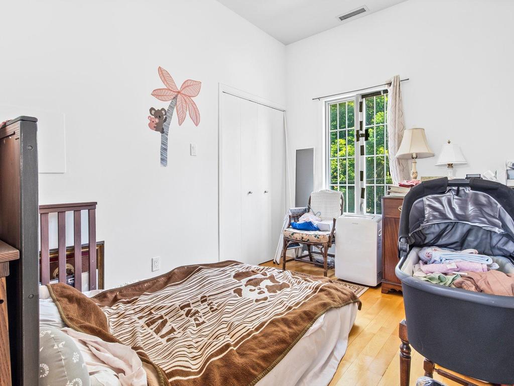 









5451


Ch. de la Côte-St-Luc

,
Montréal (Côte-des-Neiges/Notre-Dame-de-Grâce),




QC
H3X2C6

