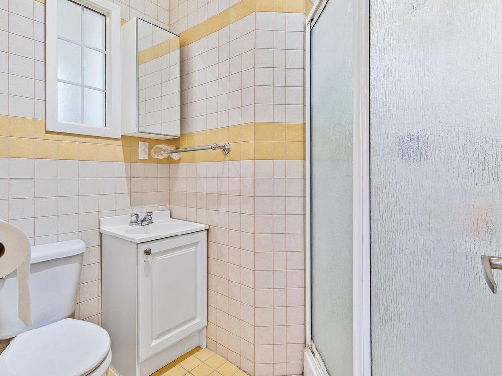 









5451


Ch. de la Côte-St-Luc

,
Montréal (Côte-des-Neiges/Notre-Dame-de-Grâce),




QC
H3X2C6

