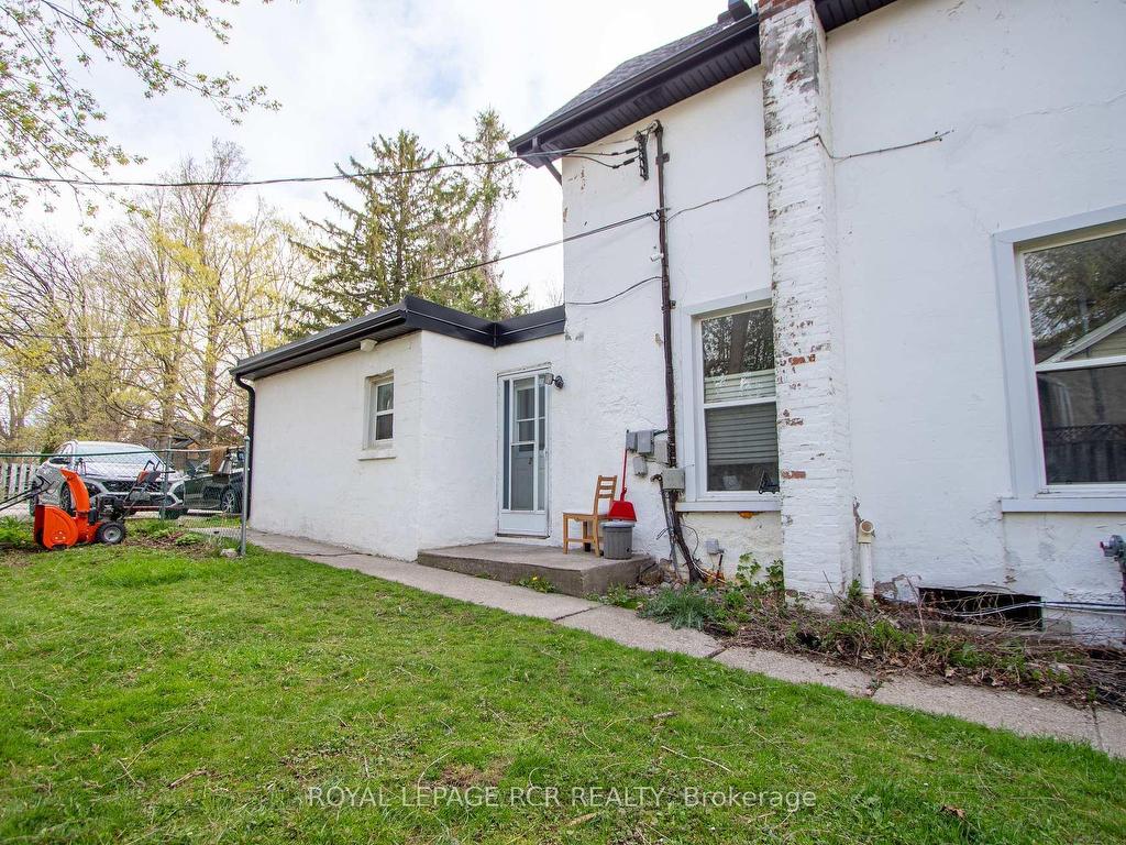 









9


Second

Avenue,
Orangeville,




ON
L9W 1H4

