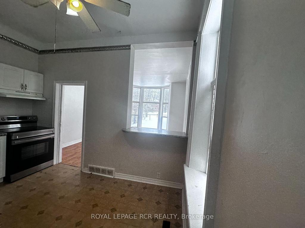 









9


Second

Avenue,
Orangeville,




ON
L9W 1H4


