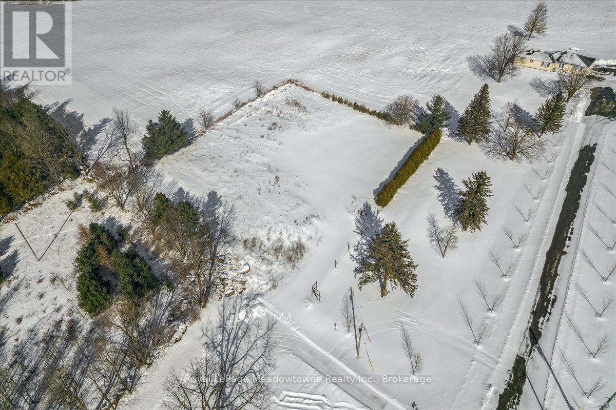 












5165 15 SIDE ROAD

,
Milton (NA Rural Nassagaweya),







Ontario
L9E0C8

