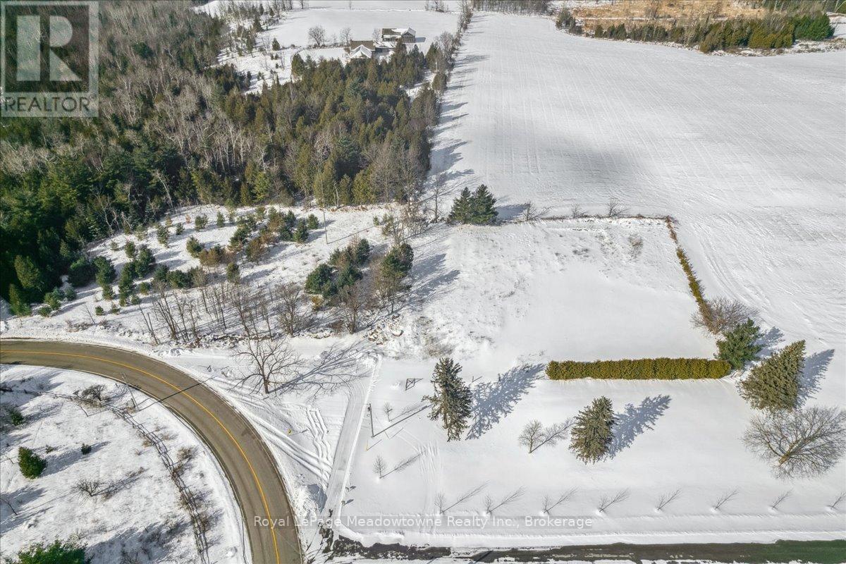 












5165 15 SIDE ROAD

,
Milton (NA Rural Nassagaweya),







Ontario
L9E0C8

