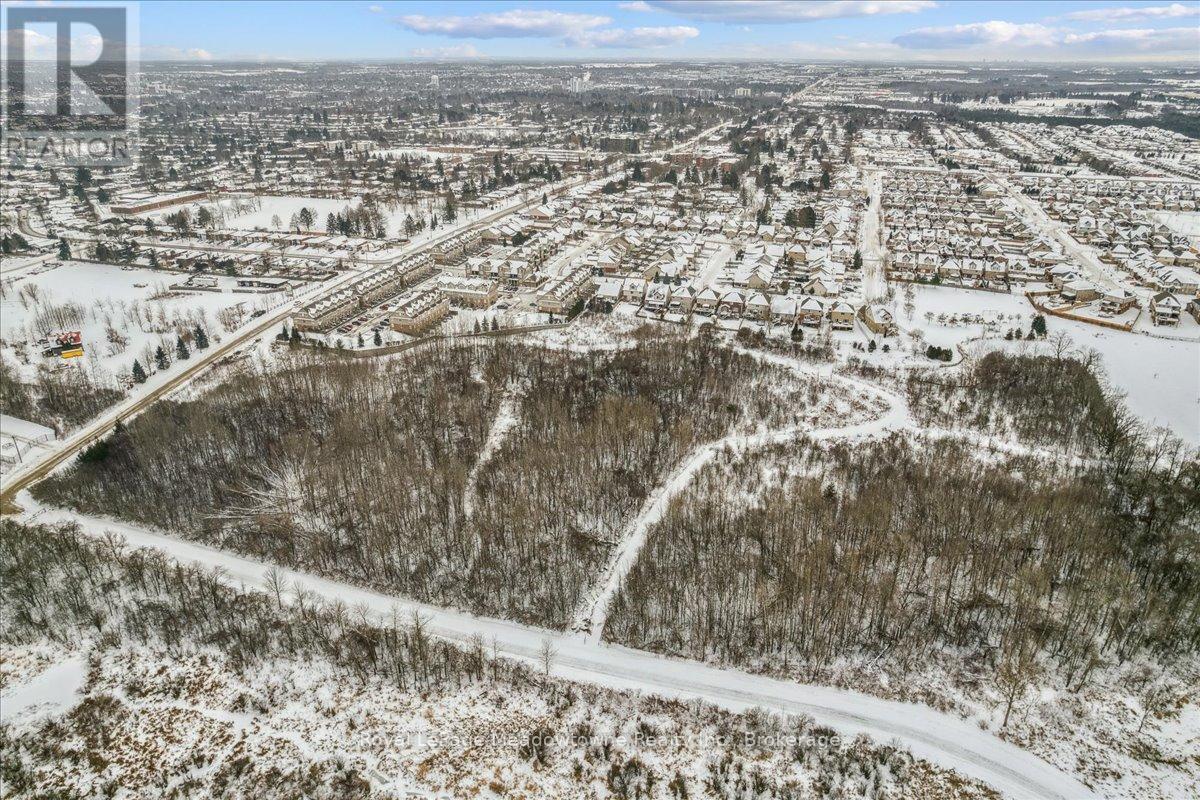 












5165 15 SIDE ROAD

,
Milton (NA Rural Nassagaweya),







Ontario
L9E0C8

