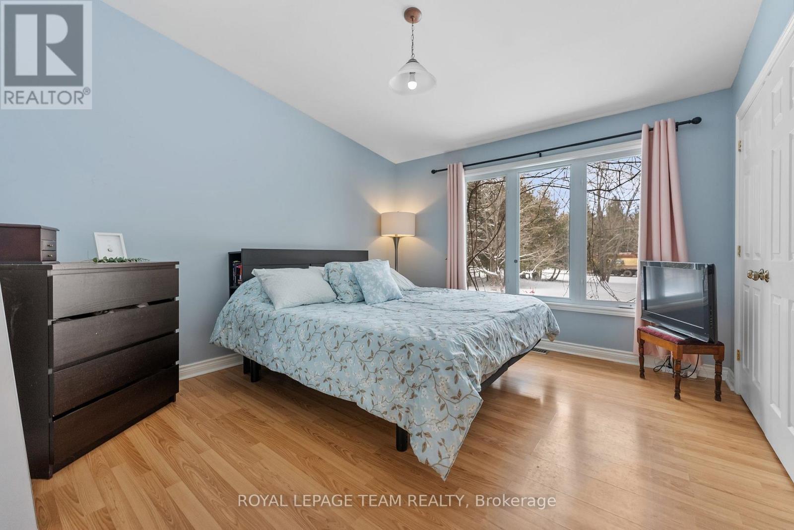 












132 MANION ROAD

,
Ottawa,




Ontario
K0A1L0

