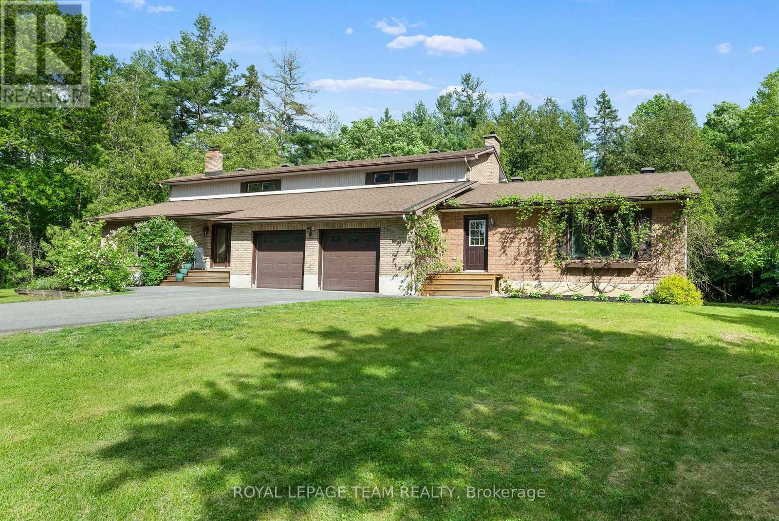 












132 MANION ROAD

,
Ottawa,




Ontario
K0A1L0

