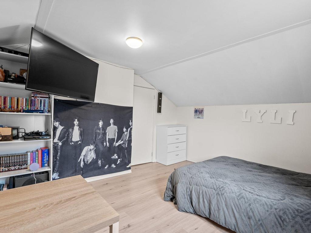 









570


Rue Lajeunesse

,
Sainte-Agathe-des-Monts,




QC
J8C2Y6

