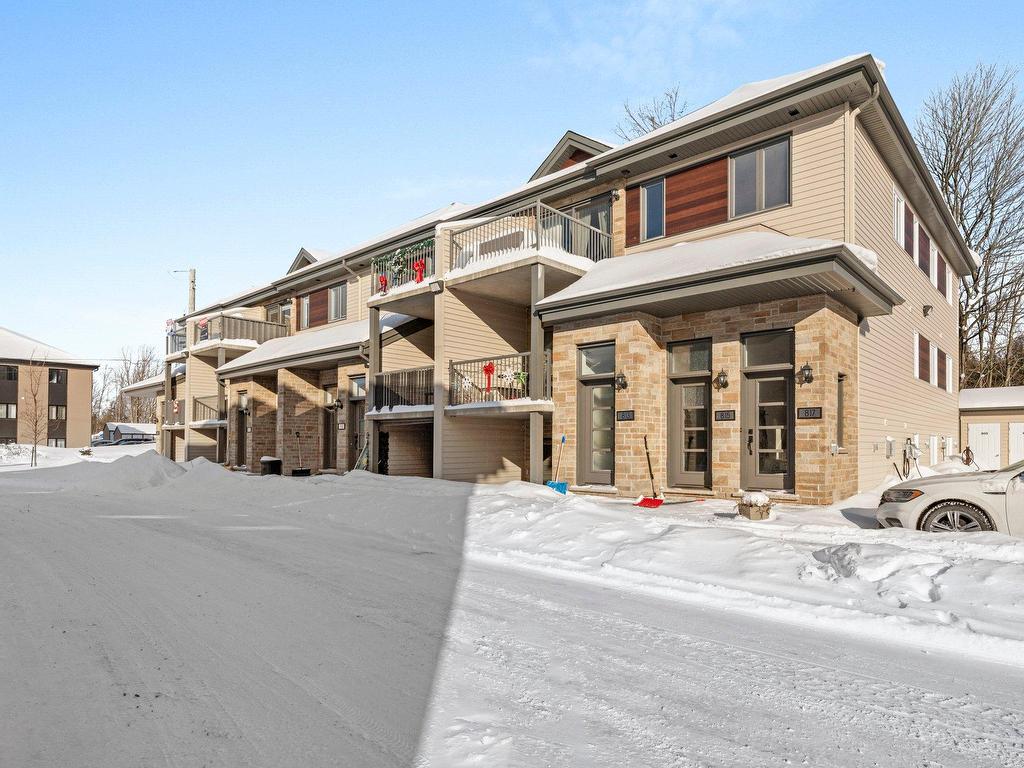 









803


Rue du Mont-Brome

,
Granby,




QC
J2H3H3

