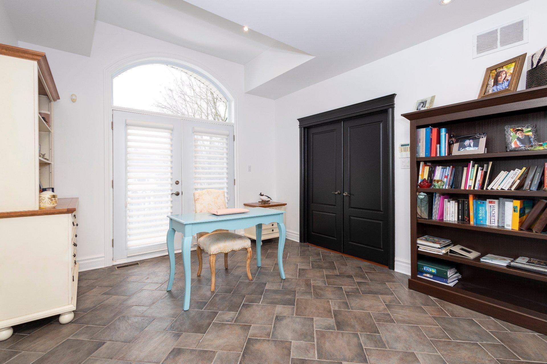 









9


Place d'Harques

,
Lorraine,




QC
J6Z4W5

