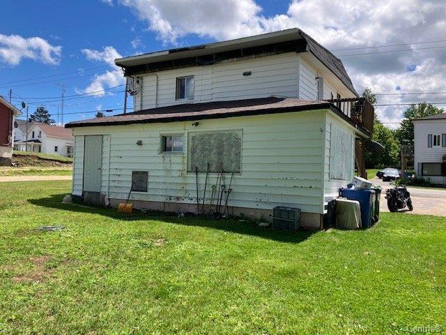 









273

 - 273A


Rue Notre-Dame

,
Notre-Dame-de-la-Paix,




QC
J0V1P0

