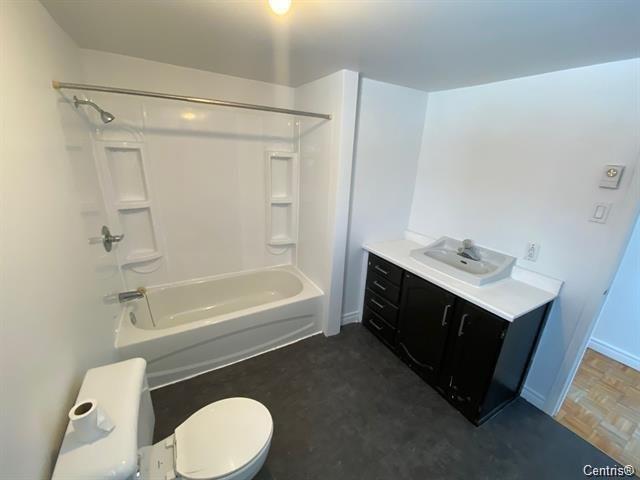 









273

 - 273A


Rue Notre-Dame

,
Notre-Dame-de-la-Paix,




QC
J0V1P0

