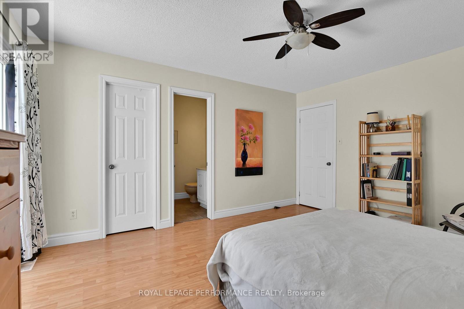 












996 LAPORTE STREET

,
Ottawa,




Ontario
K1J7B4

