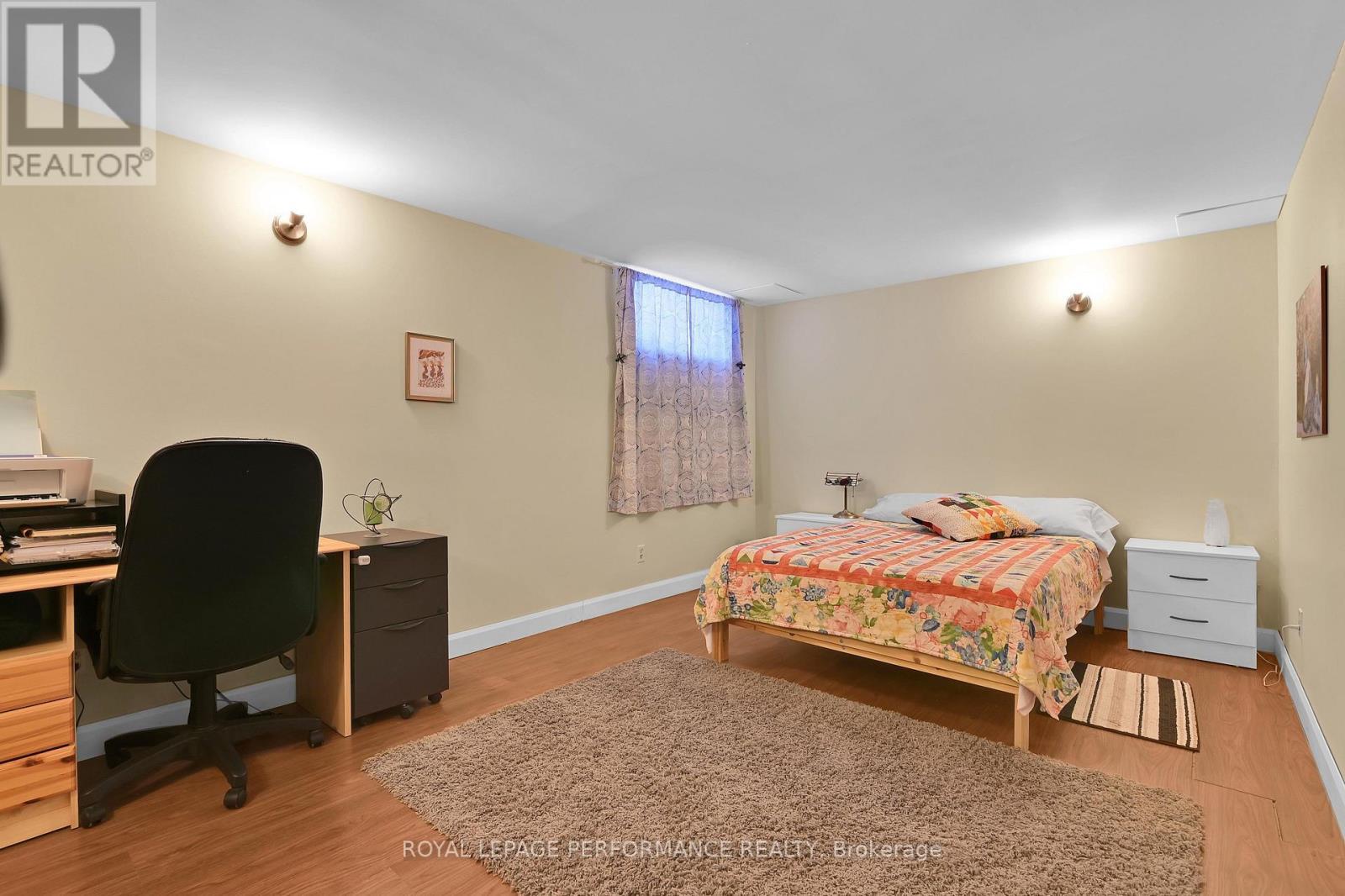 












996 LAPORTE STREET

,
Ottawa,




Ontario
K1J7B4

