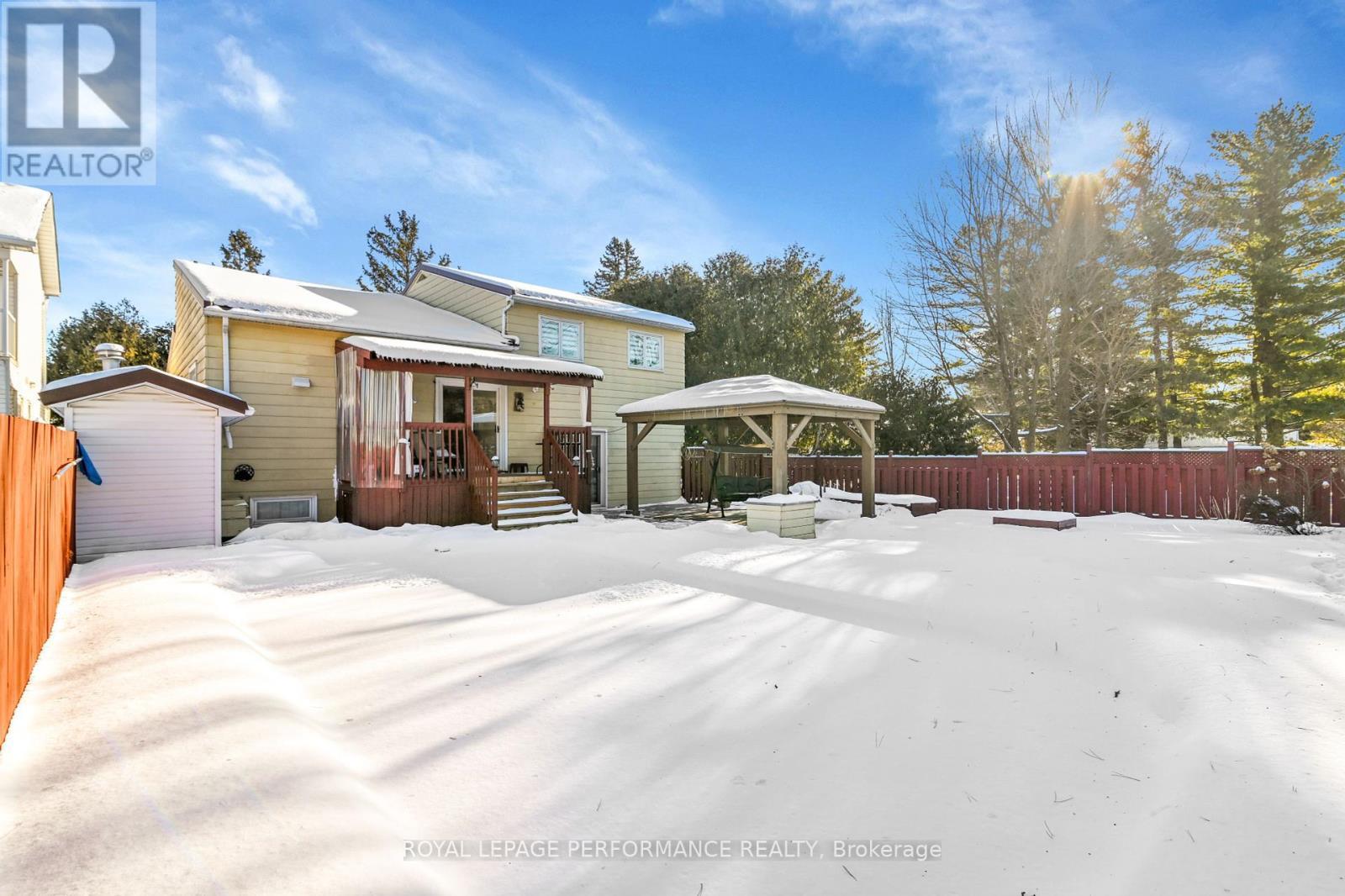 












996 LAPORTE STREET

,
Ottawa,




Ontario
K1J7B4

