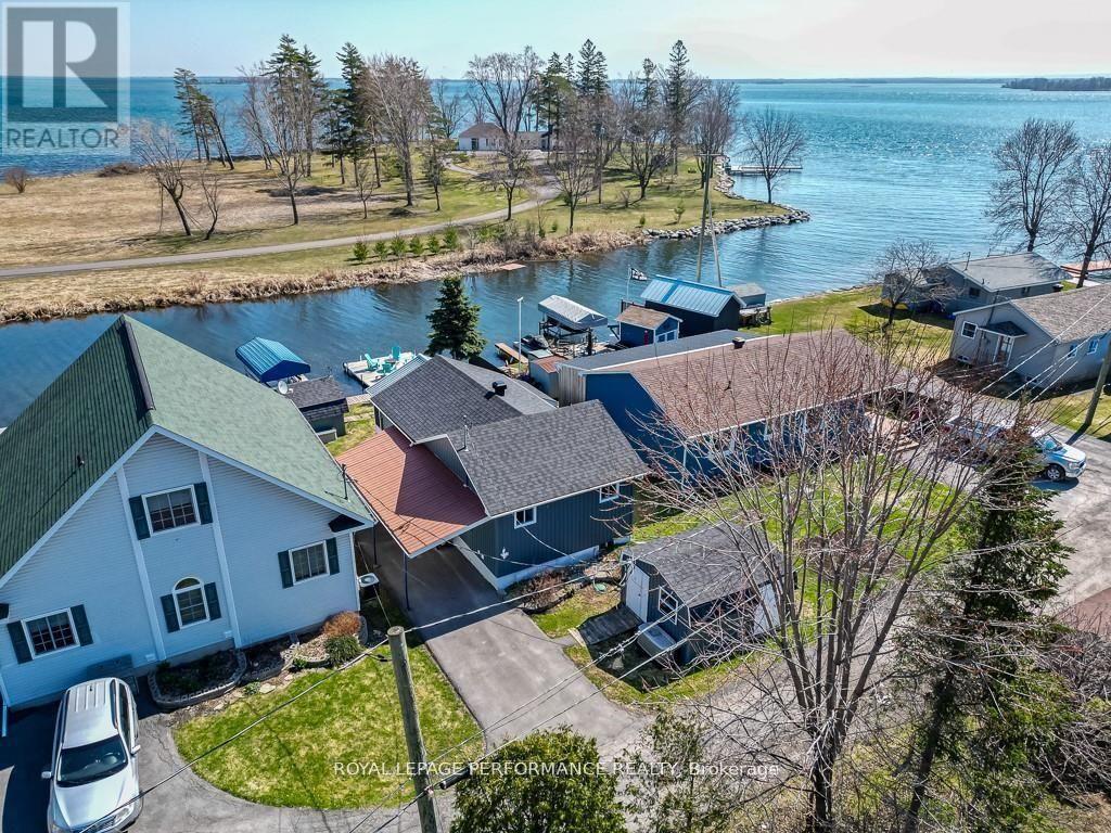 












6810 ST FRANCIS LANE

,
South Glengarry,




Ontario
K0C2E0

