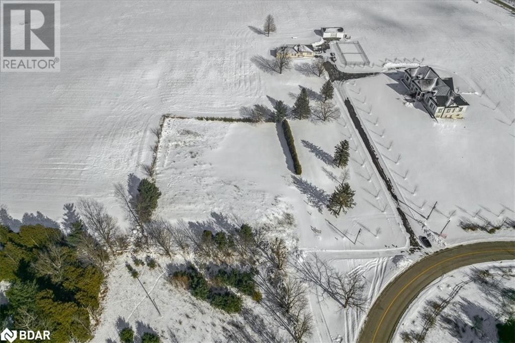 












5165 15 SIDE Road

,
Milton,







Ontario
L9E0C8

