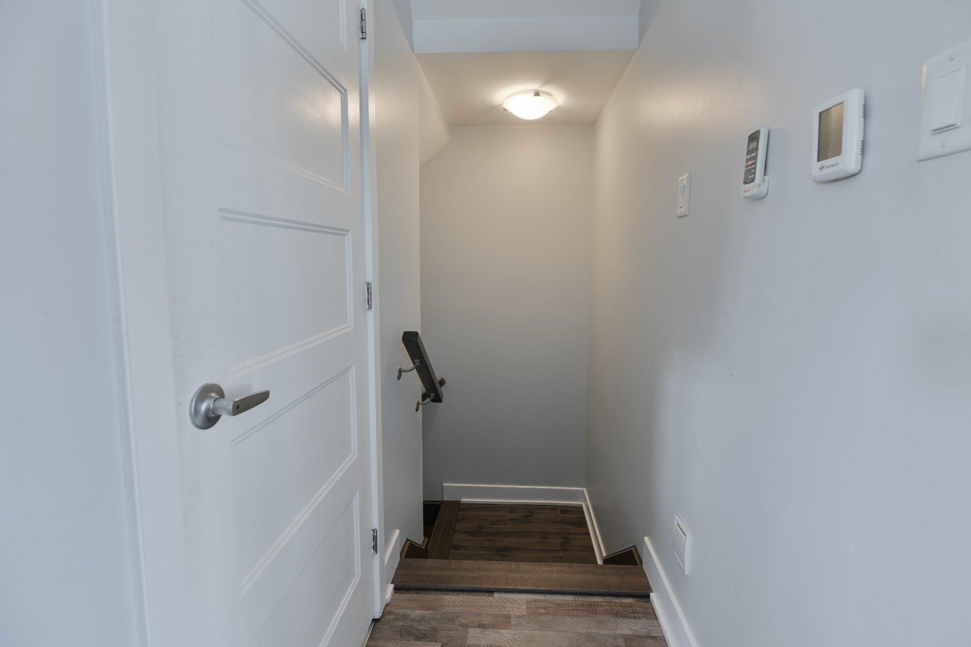 









171


Rue St-Pierre

, 101,
Saint-Jean-sur-Richelieu,




QC
J3B0G3

