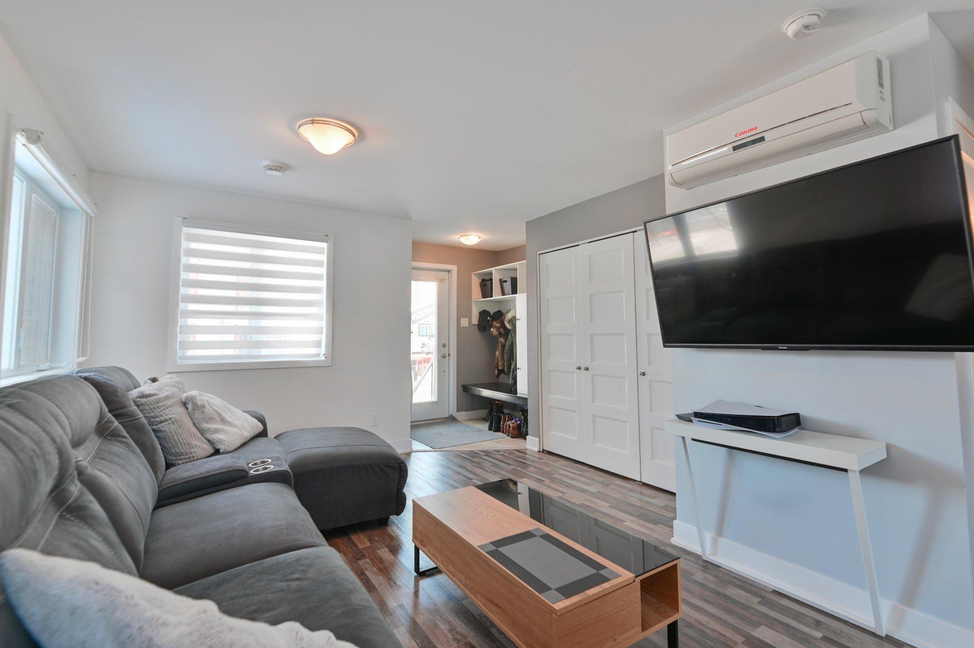 









171


Rue St-Pierre

, 101,
Saint-Jean-sur-Richelieu,




QC
J3B0G3

