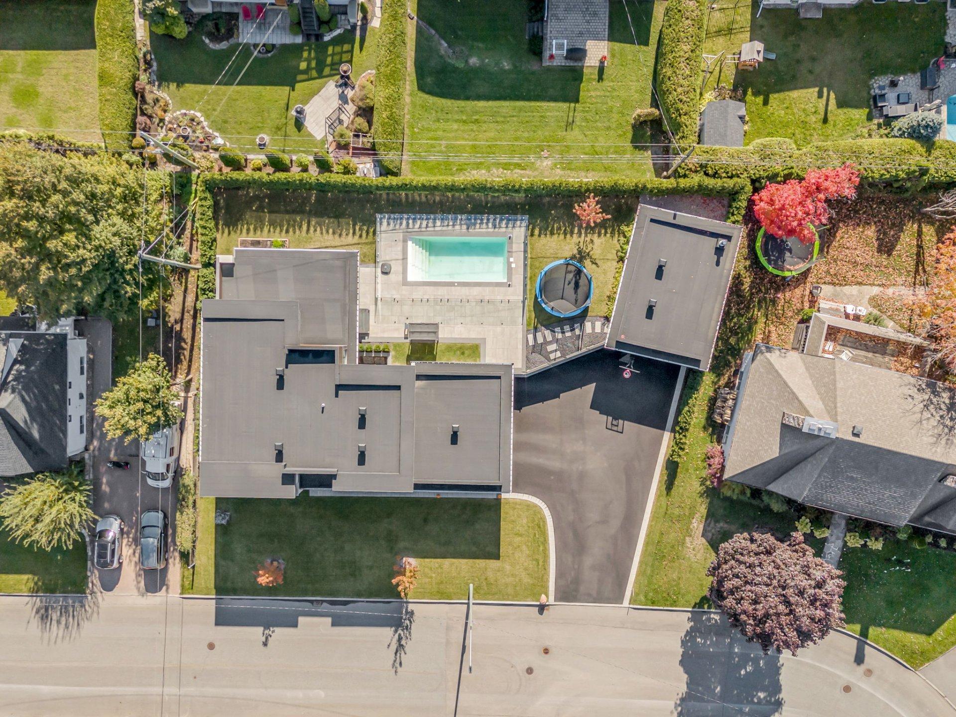









6305


Rue Malouin

,
Québec (Charlesbourg),




QC
G1H6B8

