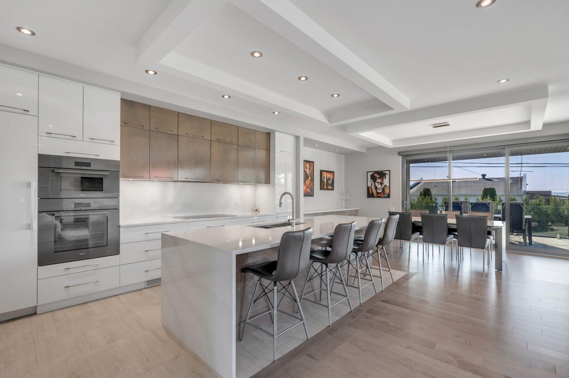 









6305


Rue Malouin

,
Québec (Charlesbourg),




QC
G1H6B8

