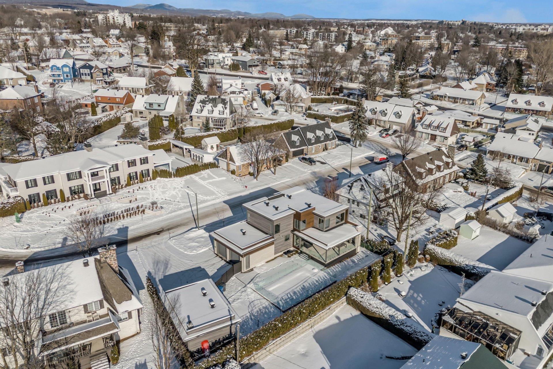 









6305


Rue Malouin

,
Québec (Charlesbourg),




QC
G1H6B8

