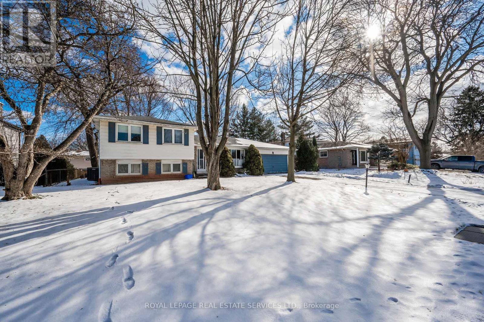 












2138 REBECCA STREET

,
Oakville,




Ontario
L6L2A5

