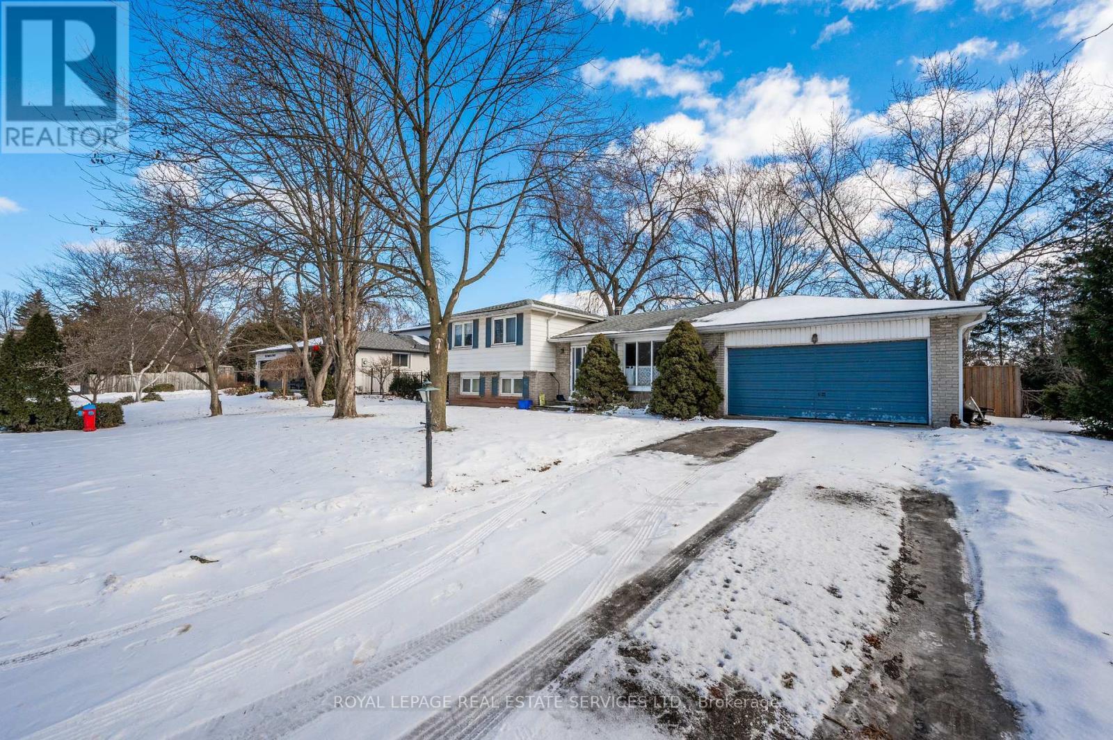 












2138 REBECCA STREET

,
Oakville,




Ontario
L6L2A5

