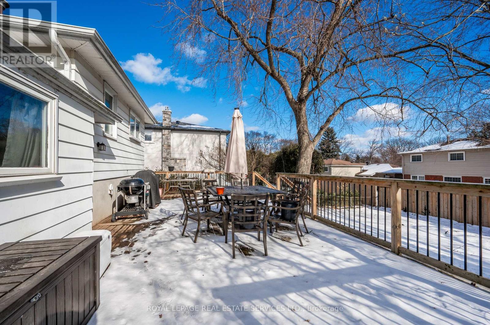 












2138 REBECCA STREET

,
Oakville,




Ontario
L6L2A5

