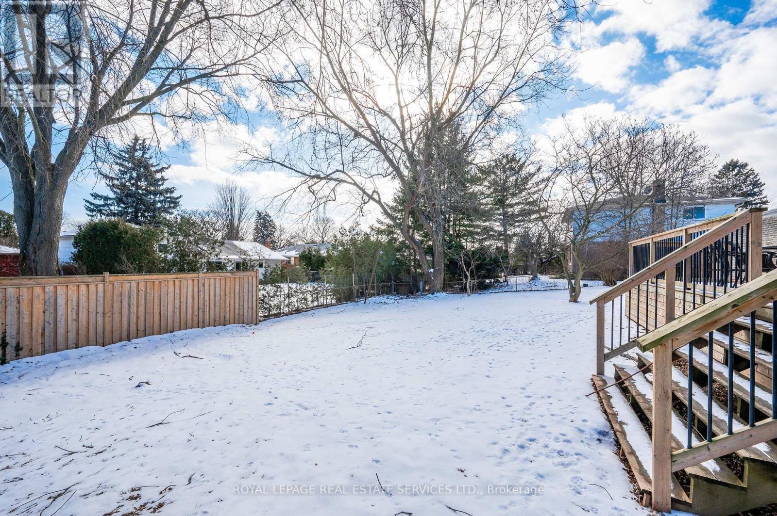 












2138 REBECCA STREET

,
Oakville,




Ontario
L6L2A5

