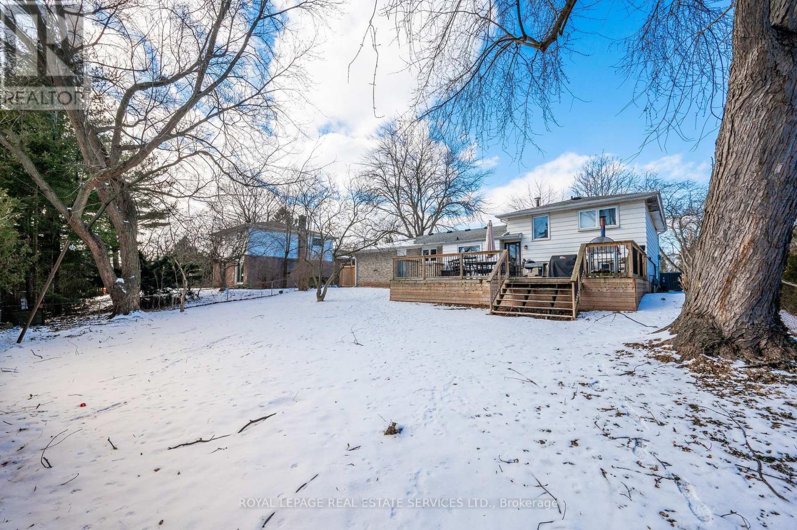 












2138 REBECCA STREET

,
Oakville,




Ontario
L6L2A5

